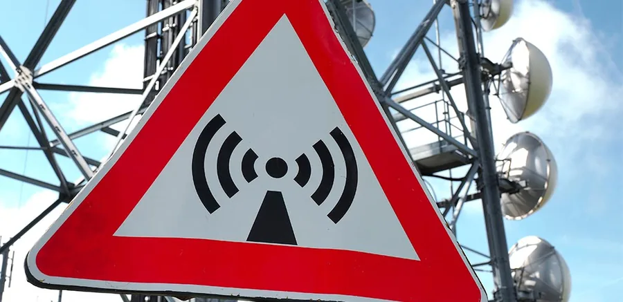 Segnalazione di campi elettromagnetici